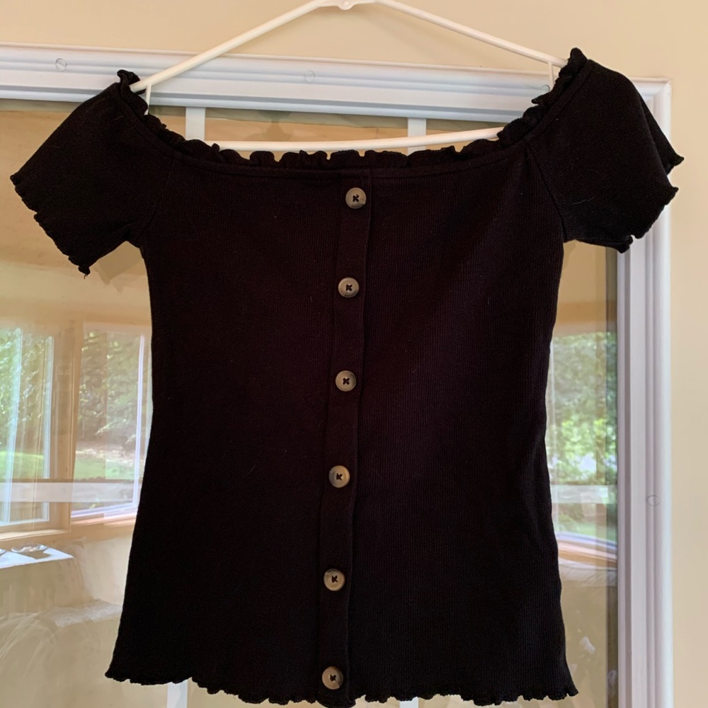 ACCEPTING ANY OFFERS Off the Shoulder Top